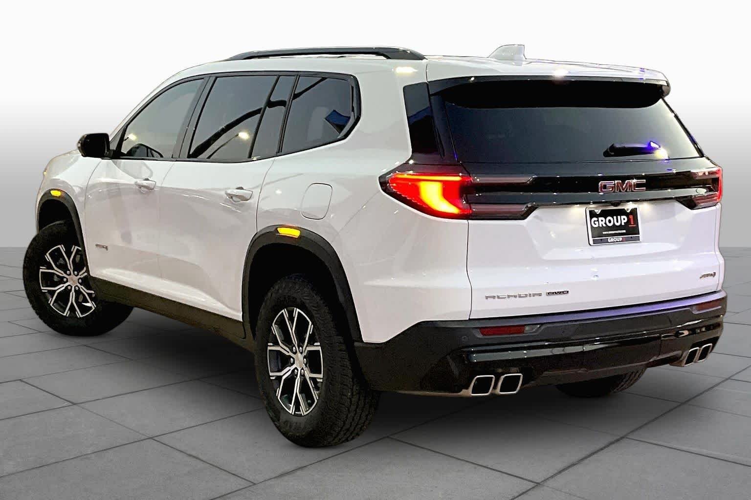 Used 2024 Summit White GMC AWD AT4 image 12