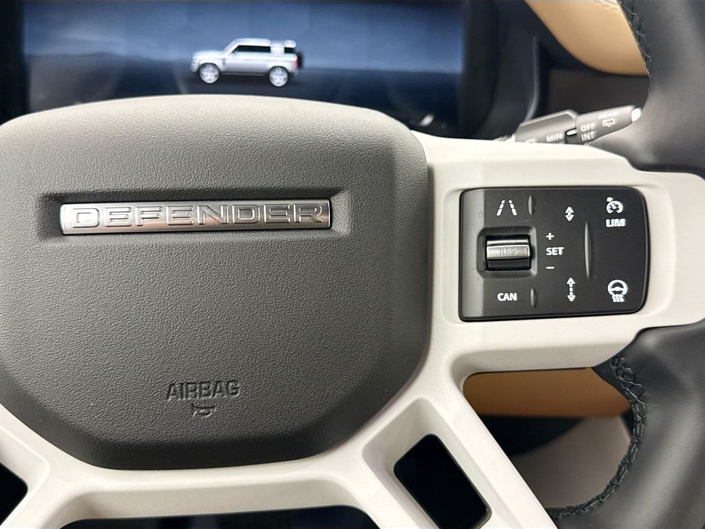 New 2026 Woolstone Green LAND ROVER X-Dynamic SE image 12