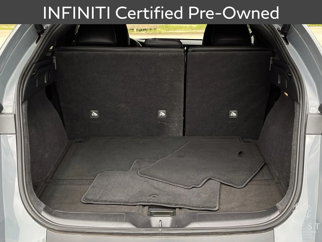Certified Used 2023 Slate Gray INFINITI LUXE image 30