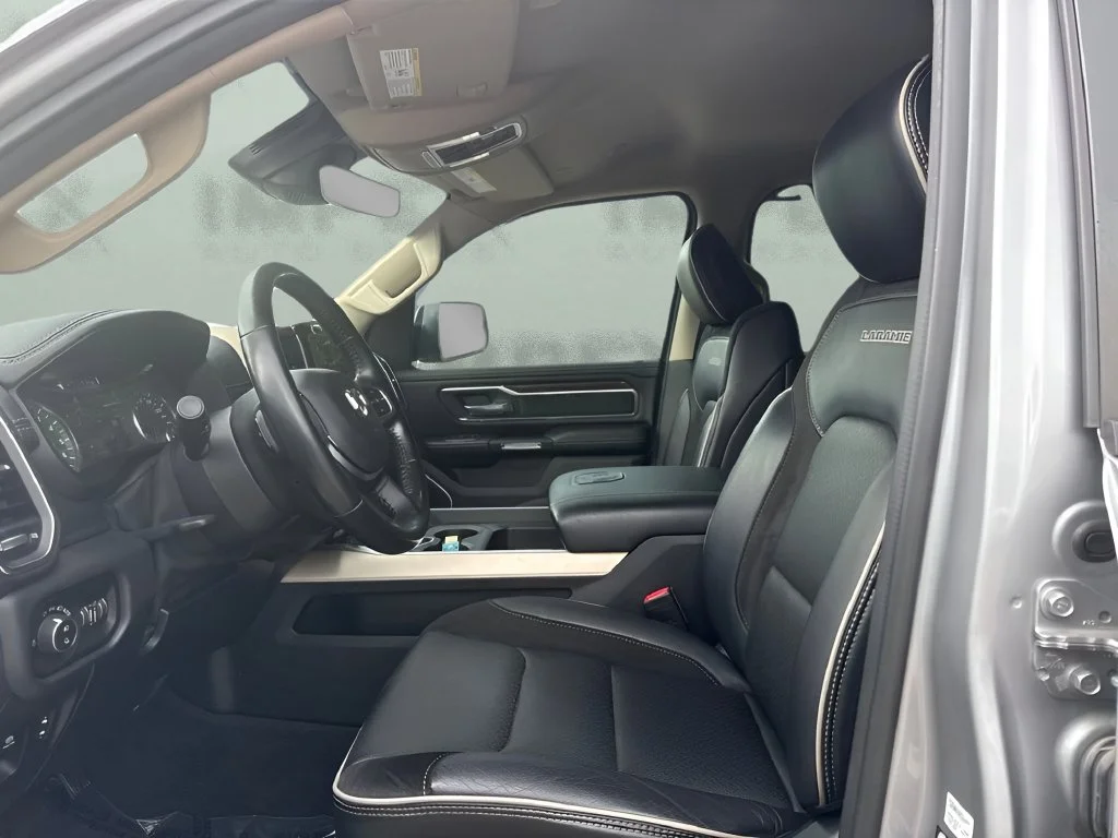 Used 2021 Silver Ram Laramie image 9