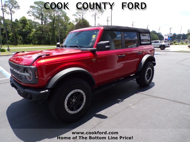 Used 2023 Hot Pepper Red Metallic Tinted Clearcoat Ford Badlands image 12