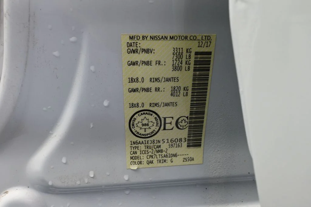 Used 2018 White Nissan SV image 44