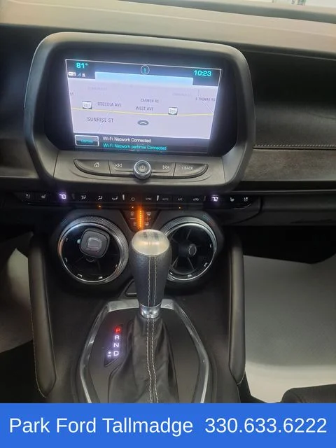 Used 2018 Hyper Blue Metallic Chevrolet 2LT image 17