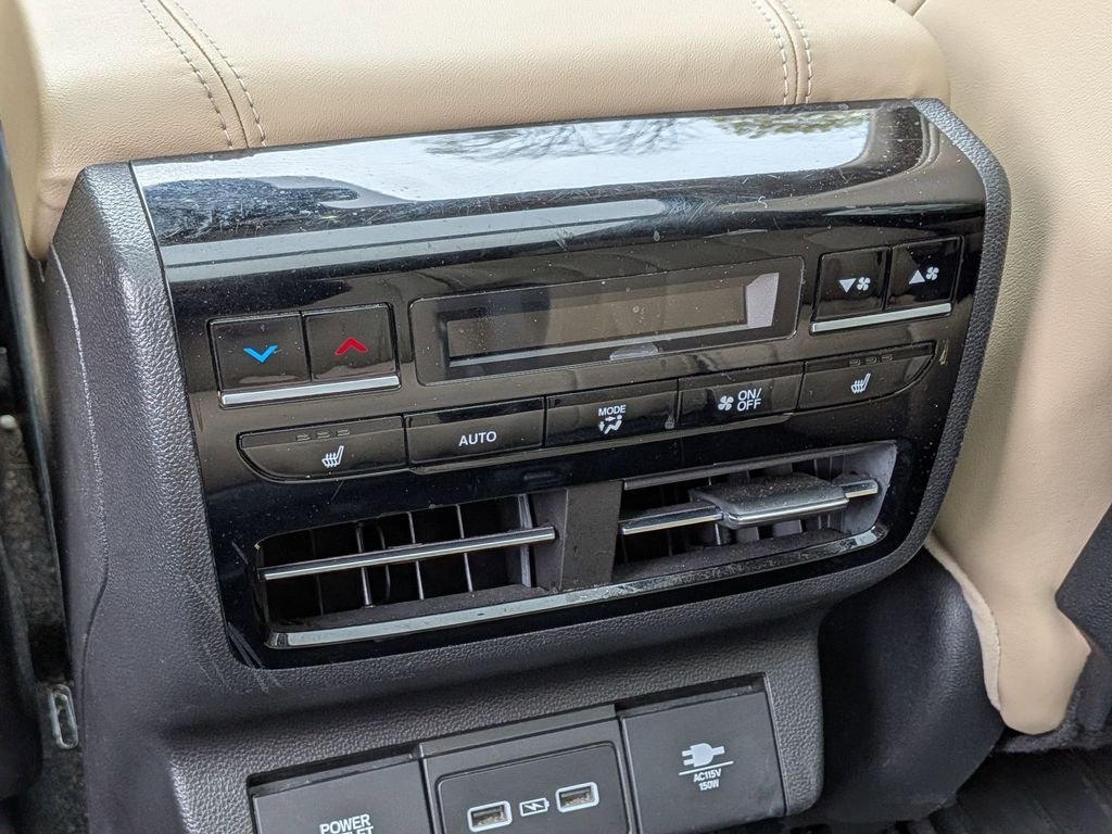 Used 2023  Acura Advance image 30