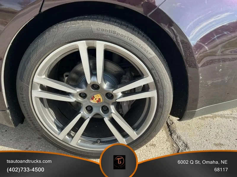 2016 Porsche Panamera Base - Photo 11
