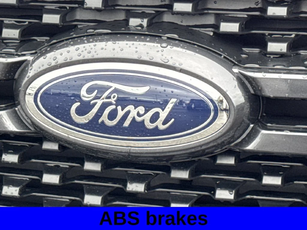Used 2025 Ruby Red Metallic Ford XLT image 16