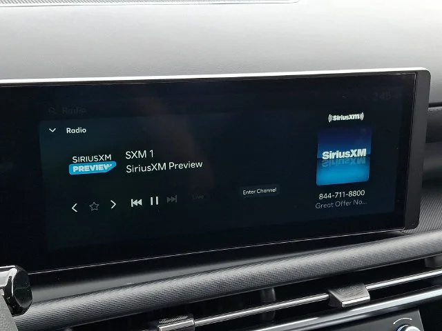 New 2026 White Hyundai SE image 20