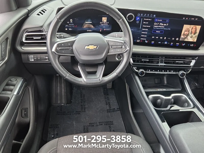 Used 2025 Summit White CHEVROLET FWD 4DR LT W/1LT image 11