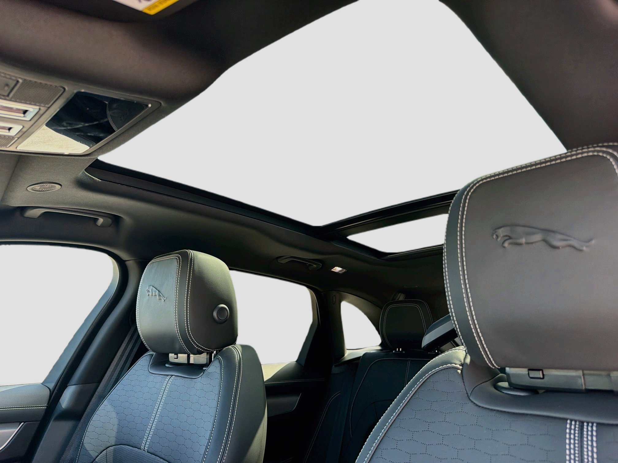 2026 Jaguar F-Pace R-Dynamic S - Photo 27