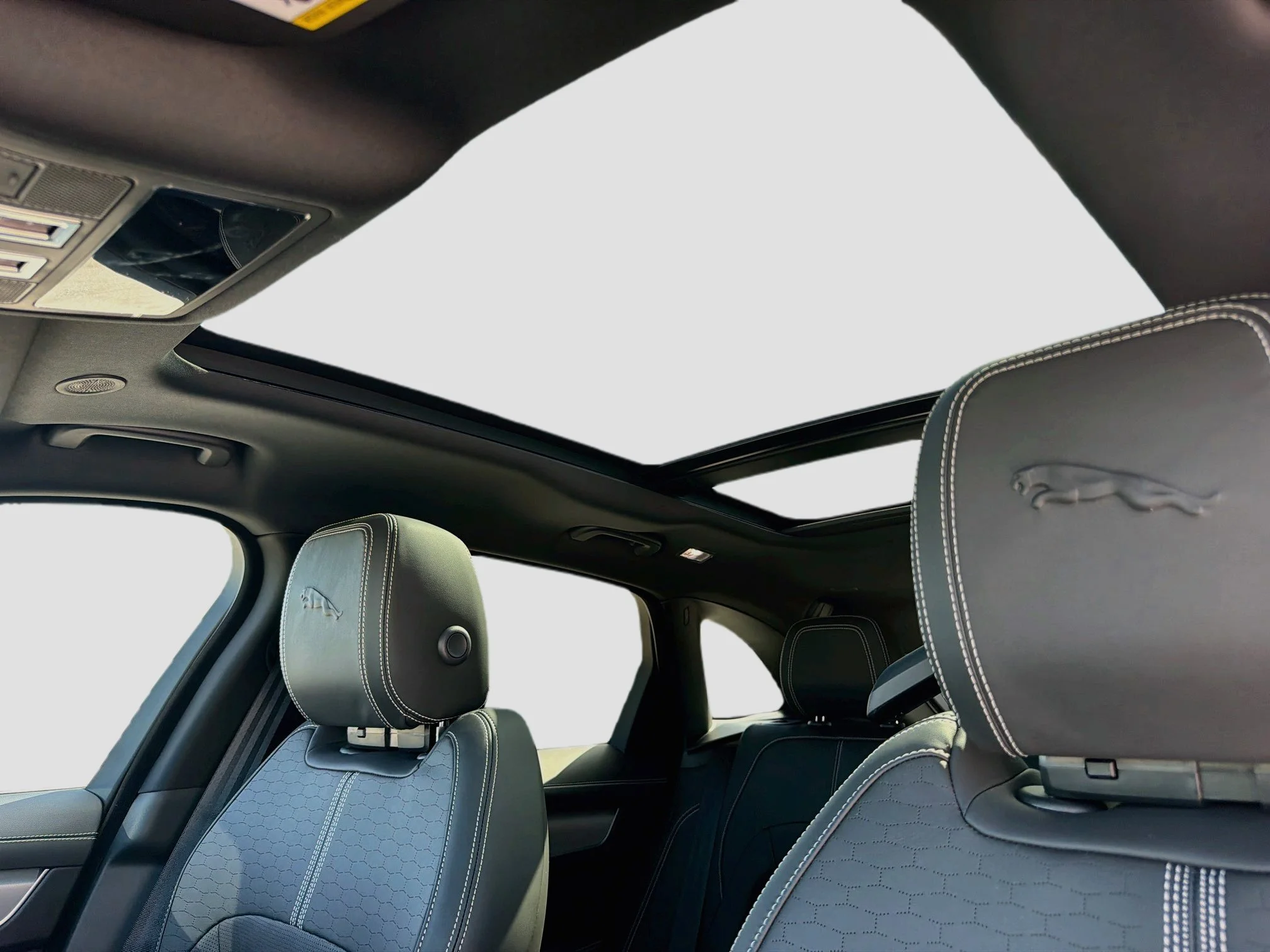 2026 Jaguar F-Pace R-Dynamic S - Photo 27