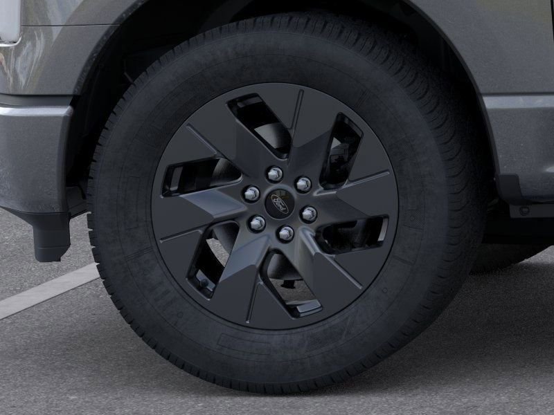 2025 Ford F-150 Lightning Flash - Photo 19