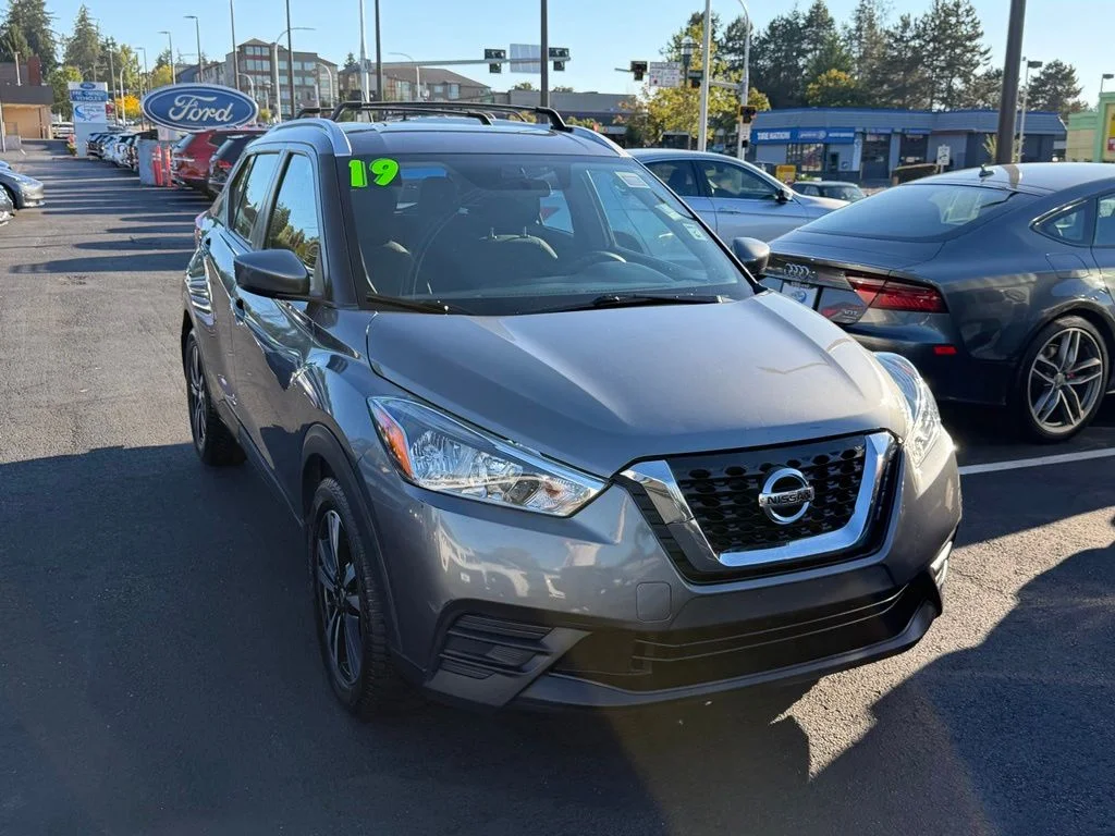 Used 2019 Gun Metallic Nissan SV image 4