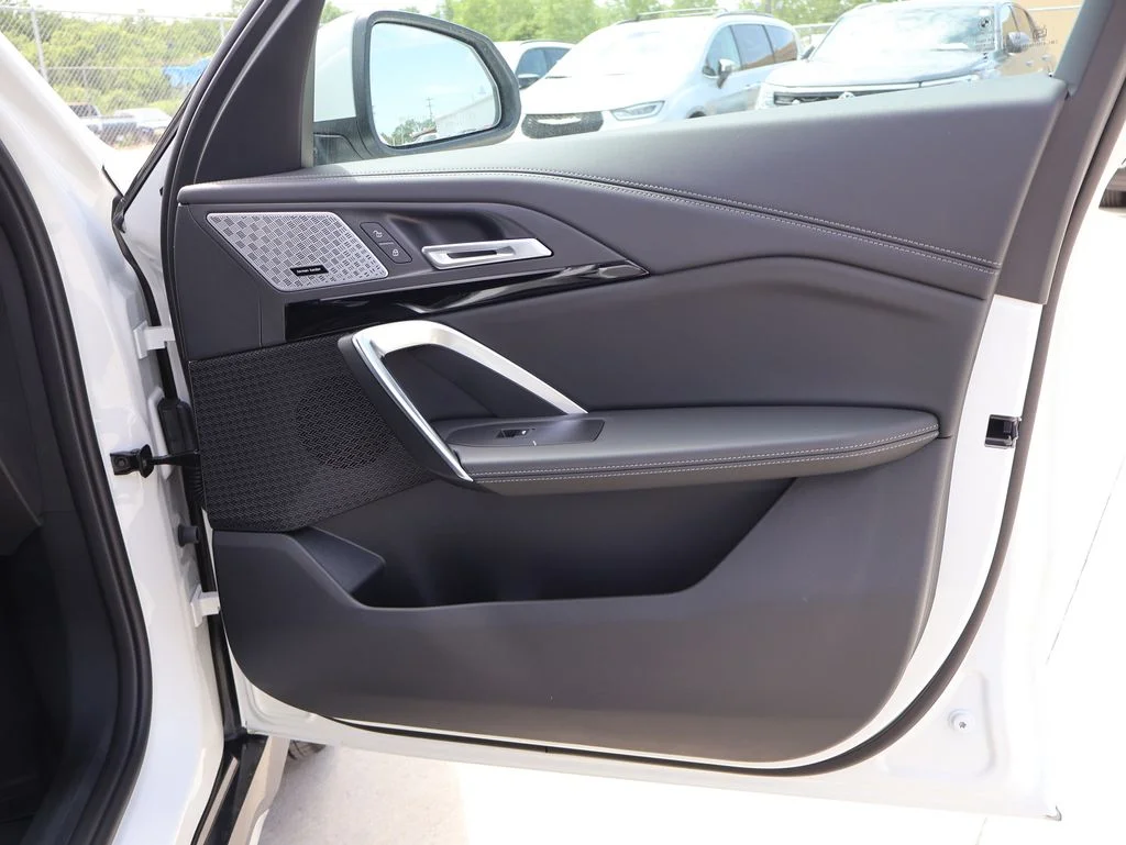 Certified Used 2025 White BMW xDrive28i image 46