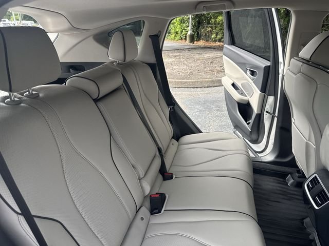 Used 2025  Acura Advance Package image 11