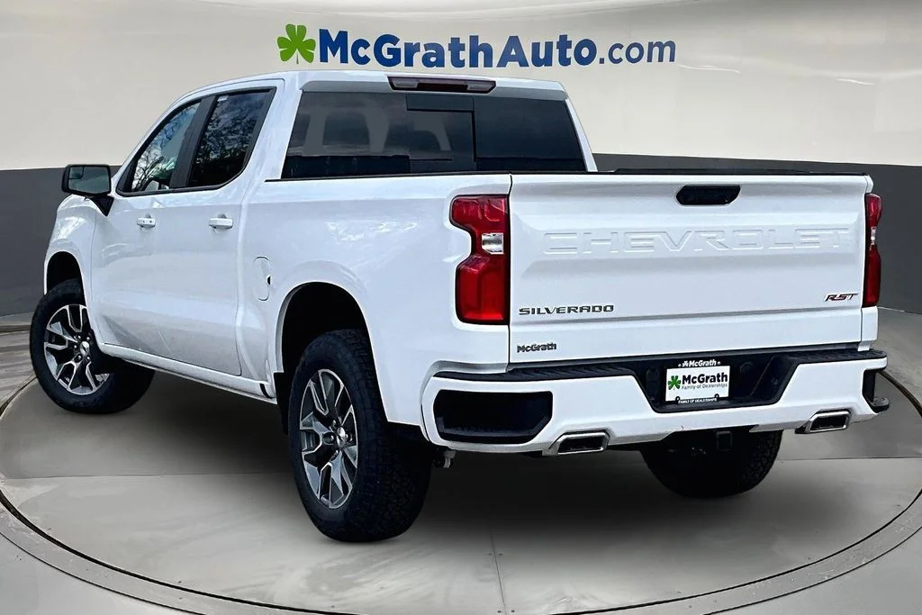 New 2026 White Chevrolet RST image 3