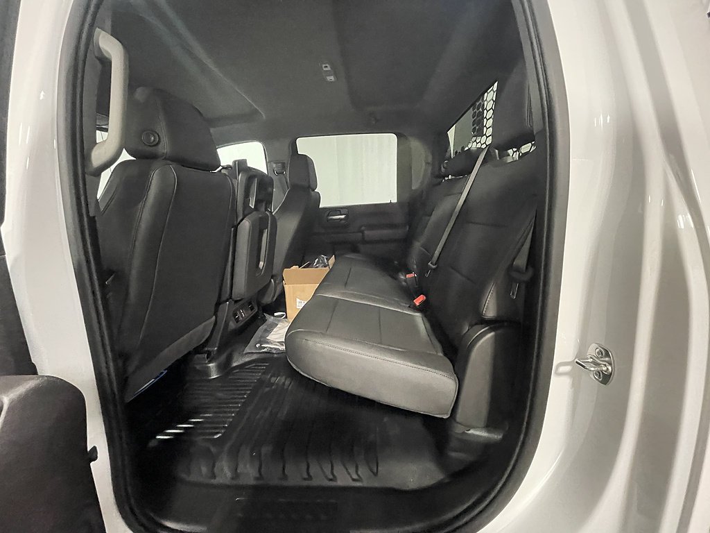 2026 GMC Sierra 3500 Chassis Cab Pro - Photo 17