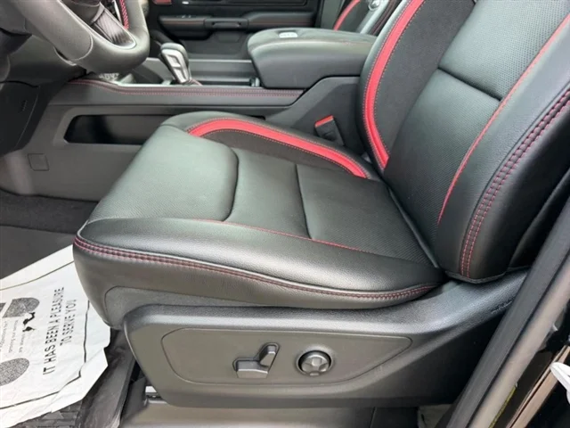 New 2026 Diamond Black Crystal Pearl-Coat Exterior Paint RAM RHO image 21