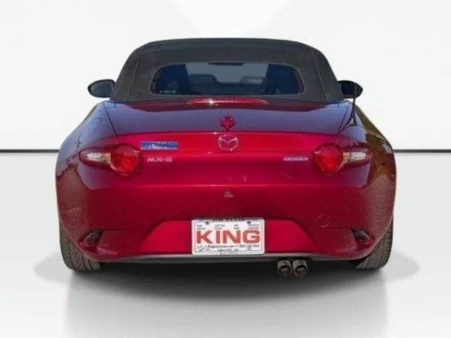 Used 2023 Red Mazda Grand Touring image 5