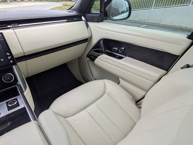 Used 2023 Fuji White Land Rover Autobiography image 20