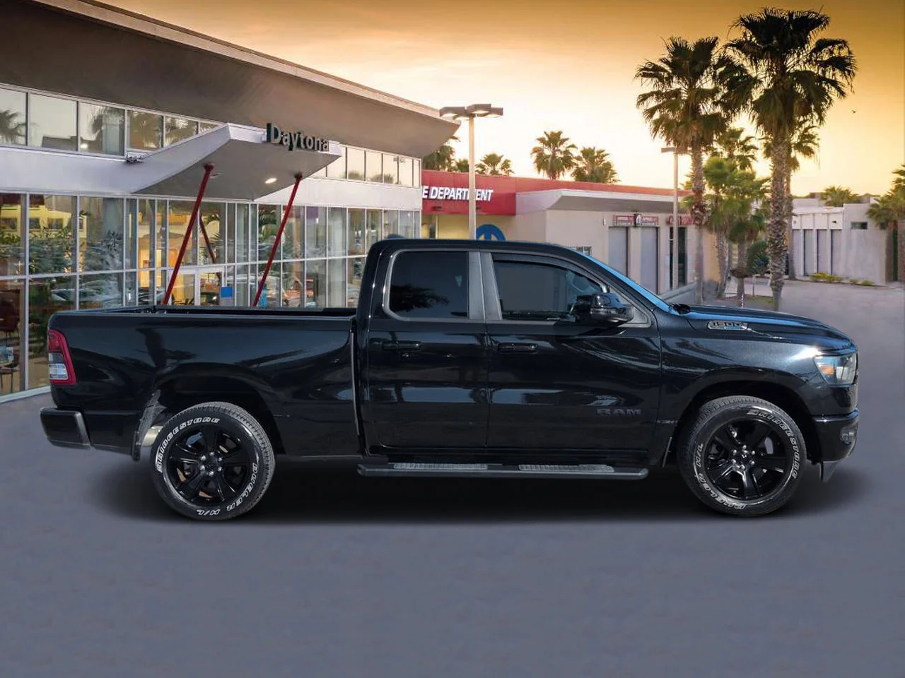 Used 2023 Diamond Black Ram Big Horn image 2