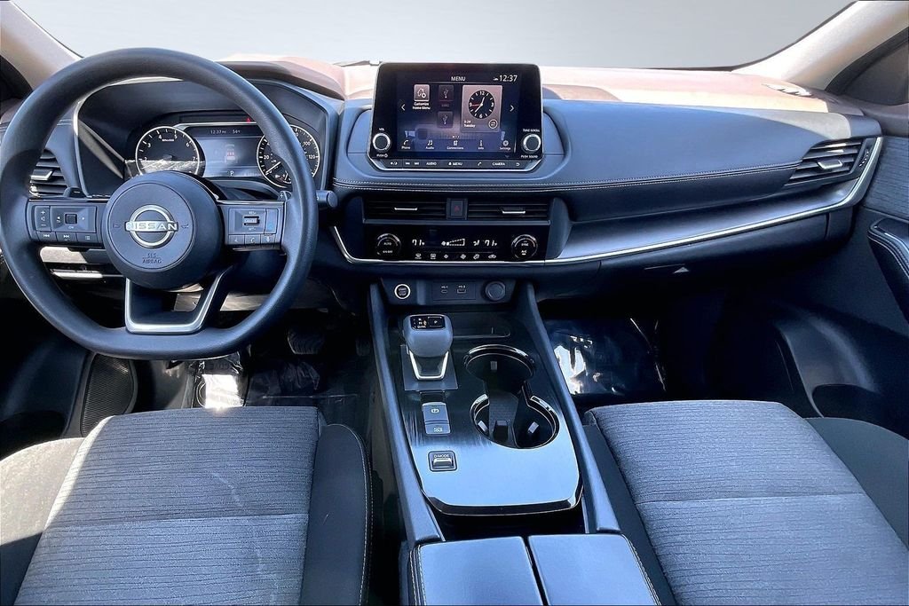 2023 Nissan Rogue SV - Photo 16