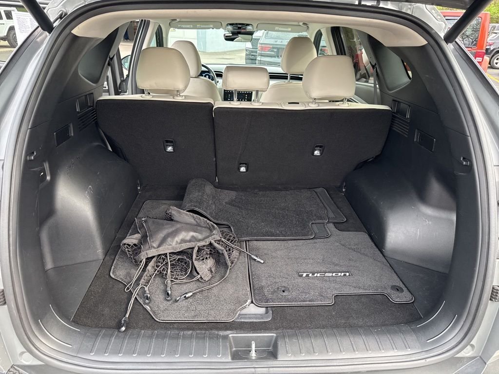 Used 2024 Gray Hyundai SEL image 14