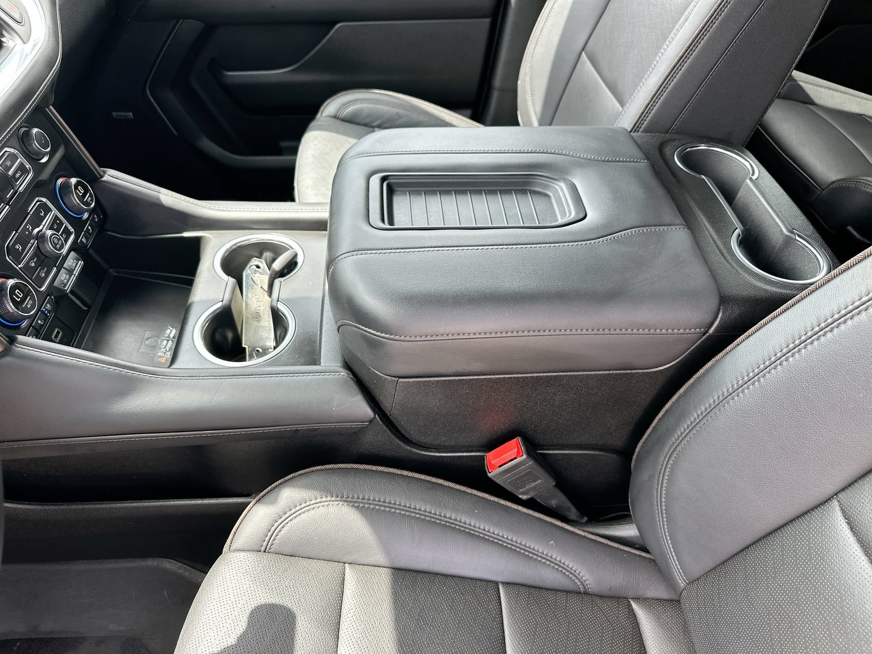 Used 2024 Black Chevrolet High Country image 21