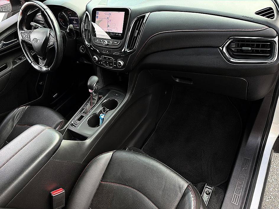Used 2022 Silver Ice Metallic Chevrolet RS image 25
