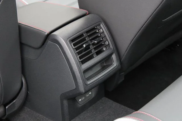 2026 Volkswagen Golf GTI SE - Photo 25