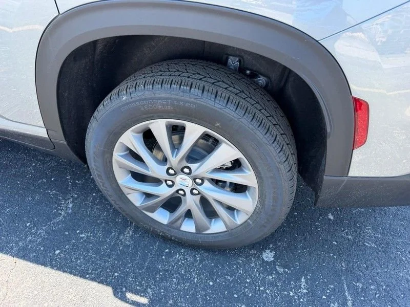 2026 Buick Enclave Preferred - Photo 7