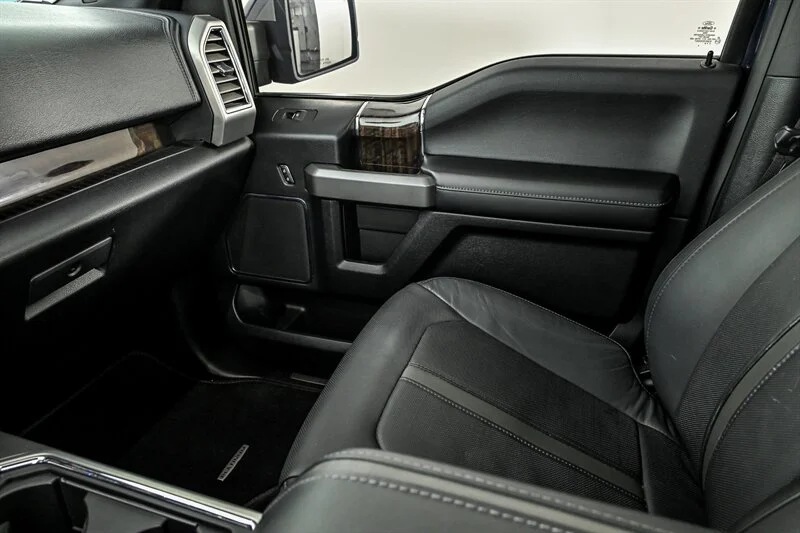 Used 2015 Blue Jeans Metallic Ford Platinum image 29