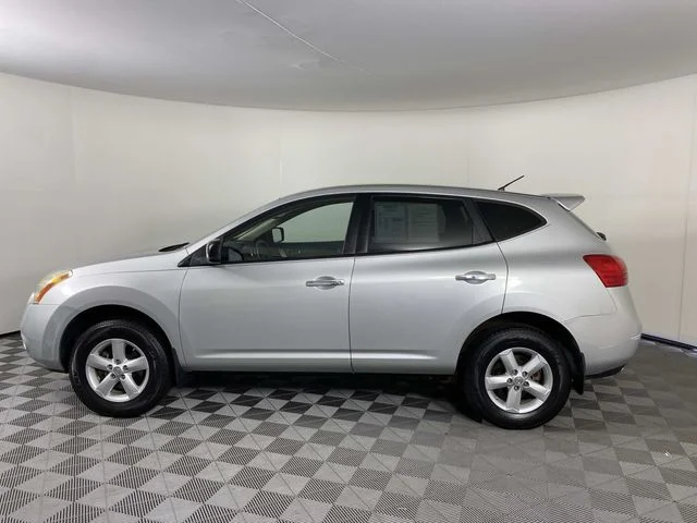 Used 2010 Silver Nissan S image 5