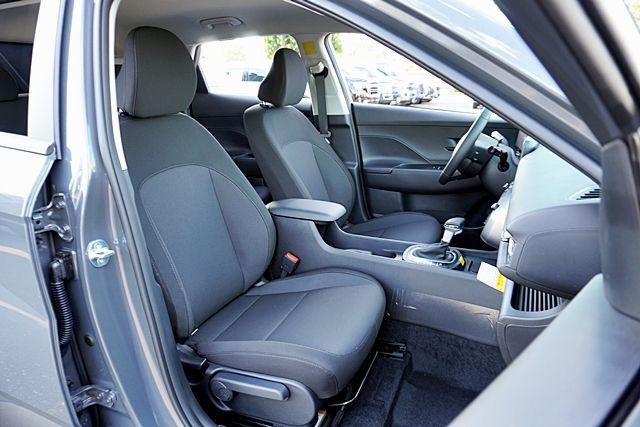 New 2026 Gray Hyundai SEL Sport FWD image 15