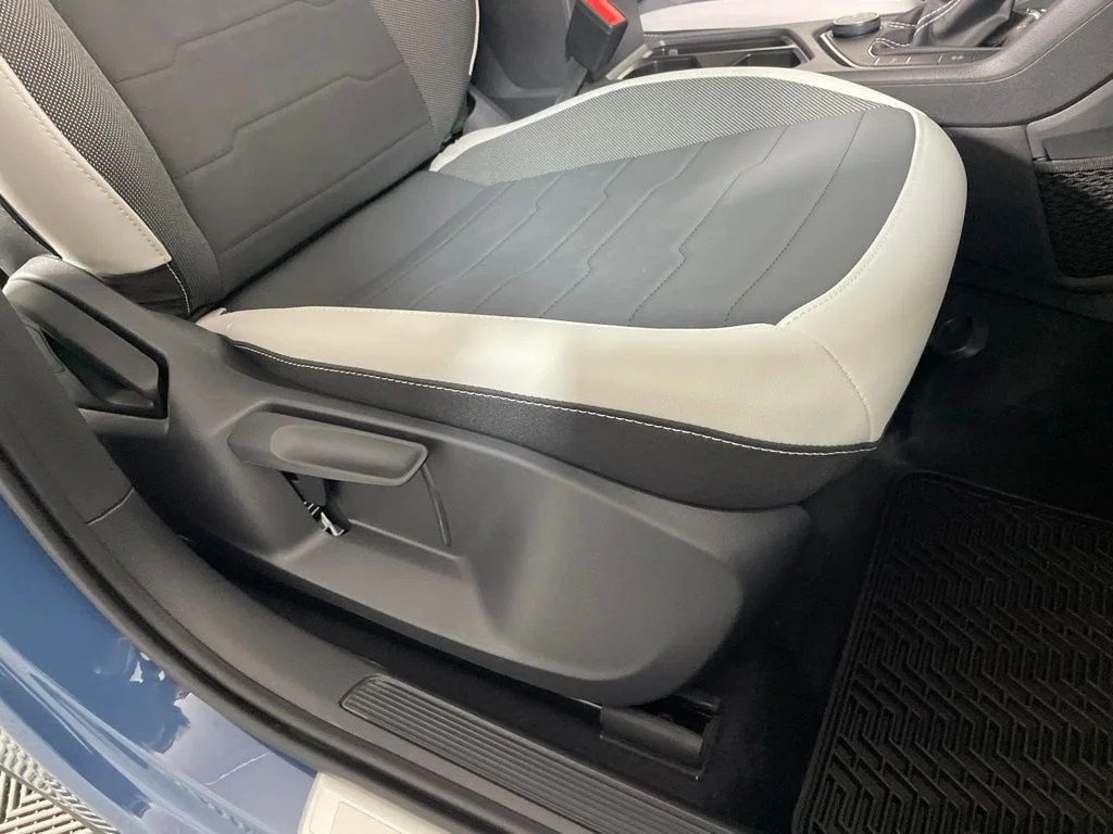 New 2026 Blue Volkswagen 1.5T SE image 24