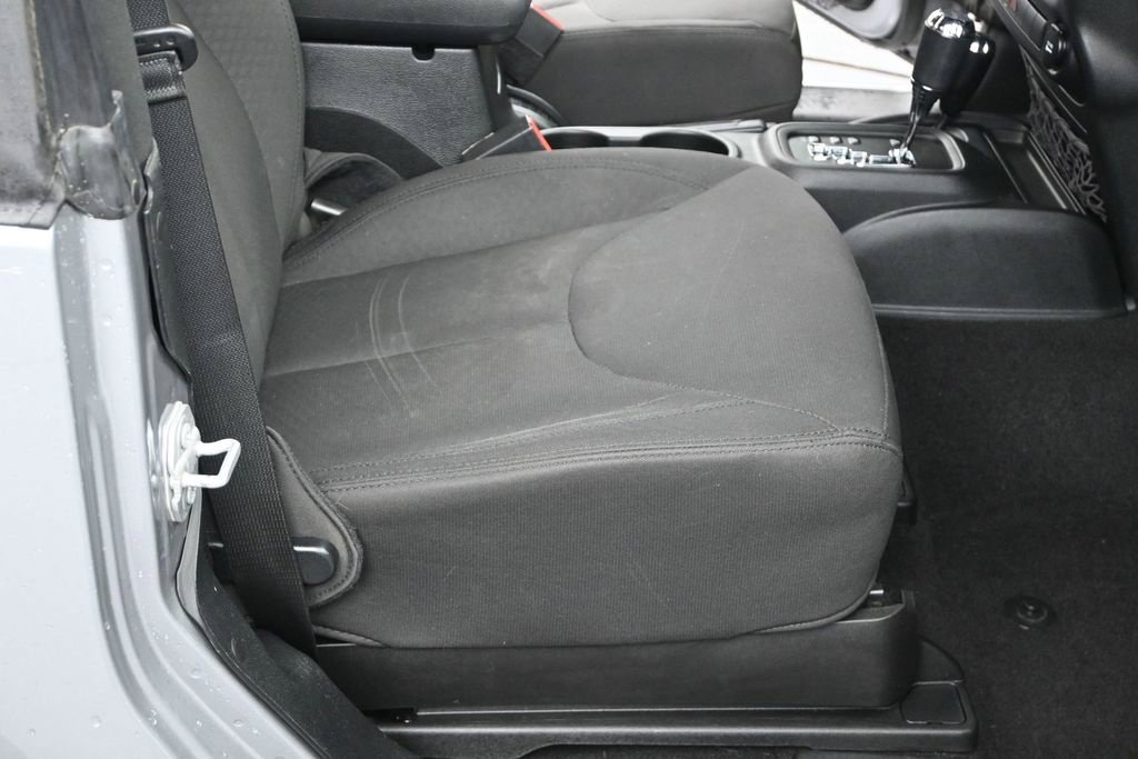 Used 2017 Silver Jeep Sport image 12