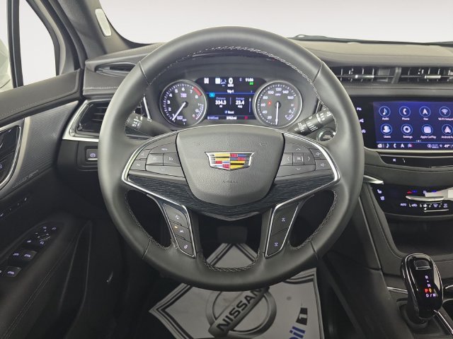 Used 2026 Crystal White Tricoat Cadillac Premium Luxury image 13