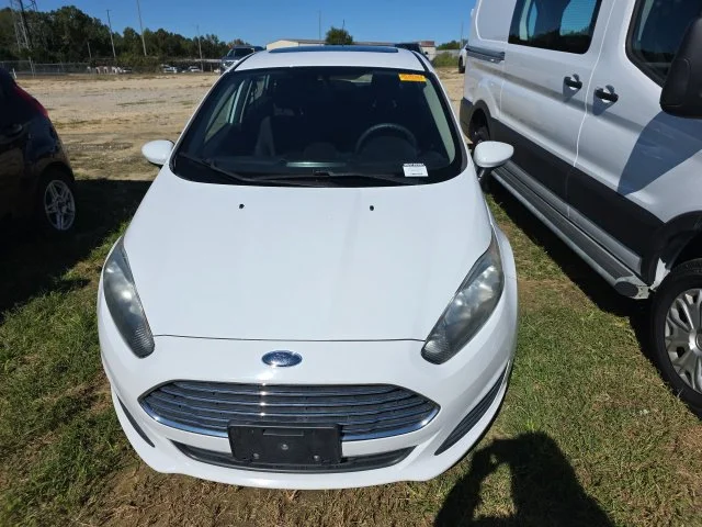 Used 2019 White Ford SE image 2