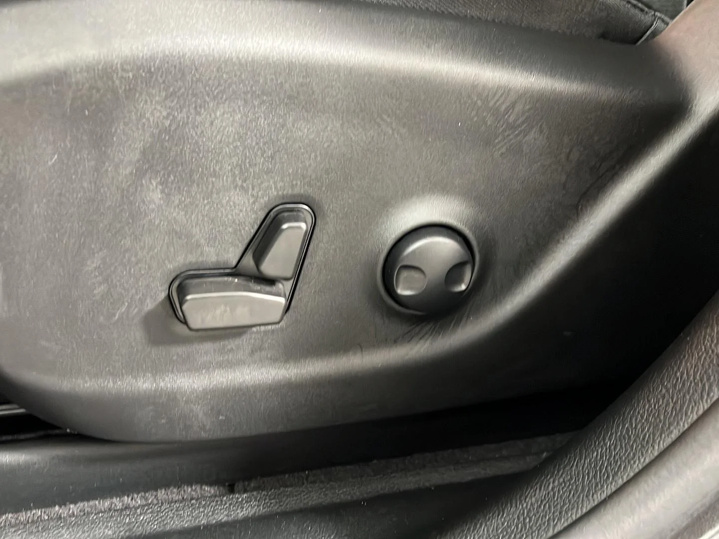 Used 2022 Granite Crystal Metallic Clearcoat Jeep Trailhawk image 13