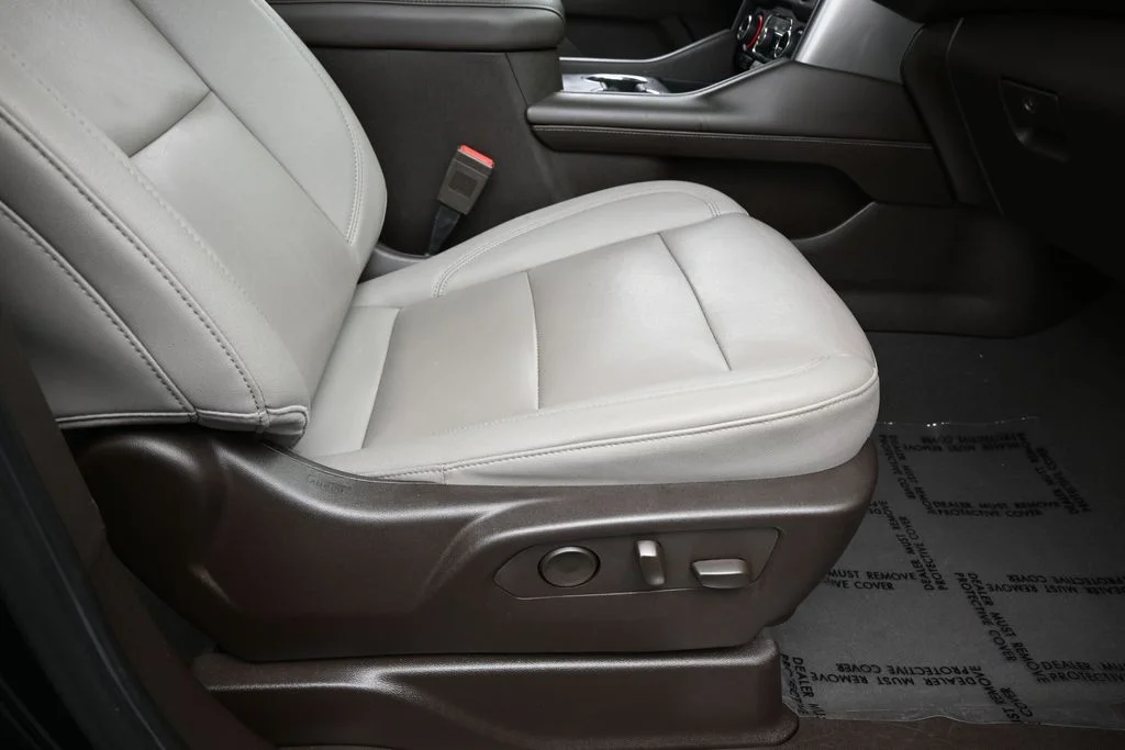 Used 2023 Black Chevrolet LT image 46