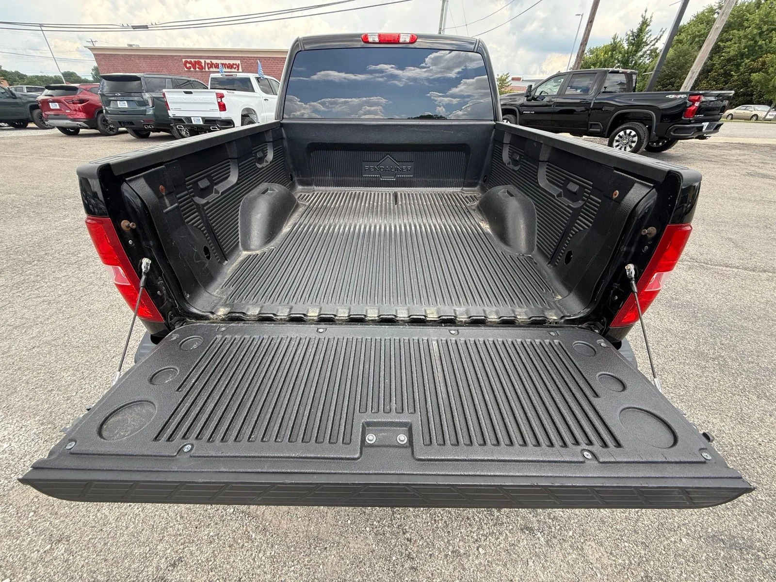 Used 2009 Black Chevrolet LT image 26