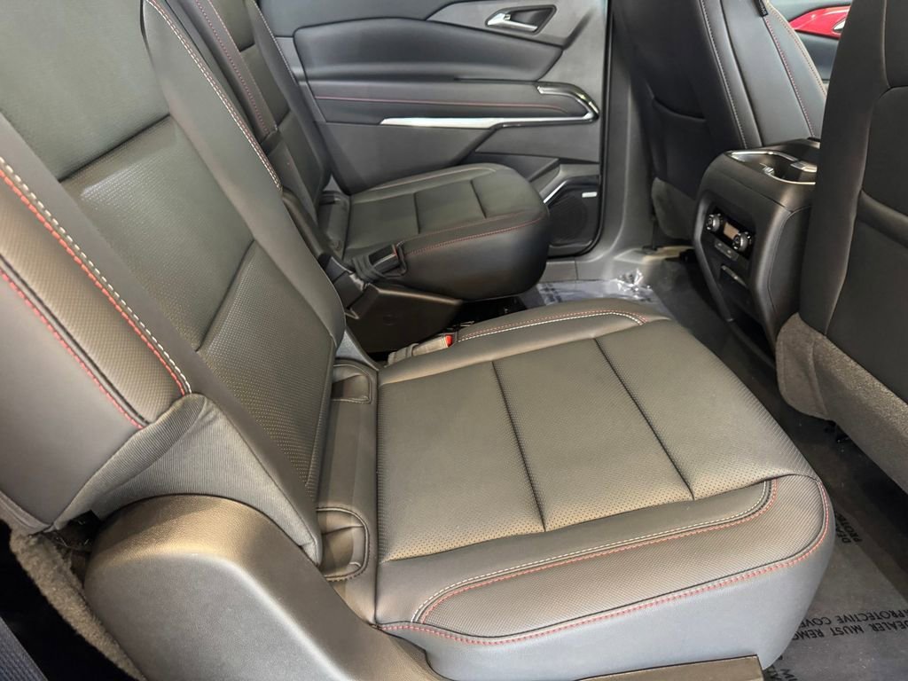 2026 Chevrolet Traverse Z71 - Photo 12