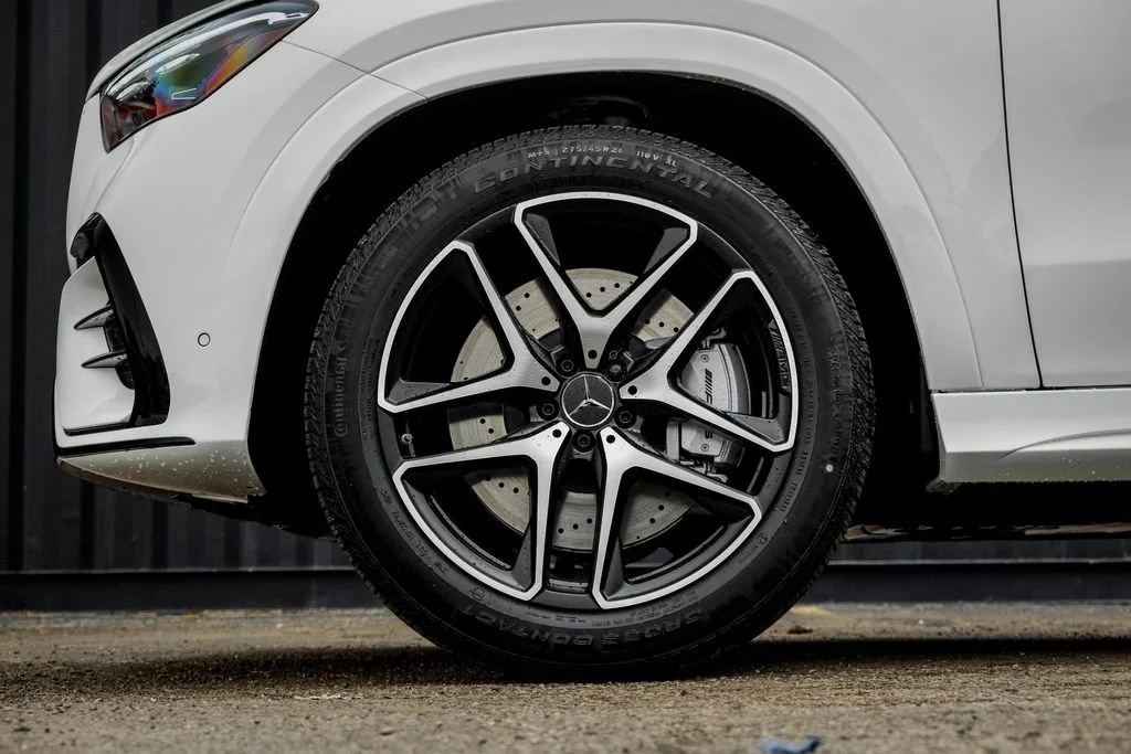 New 2026 Polar White Mercedes-Benz GLE 53 AMG® image 42