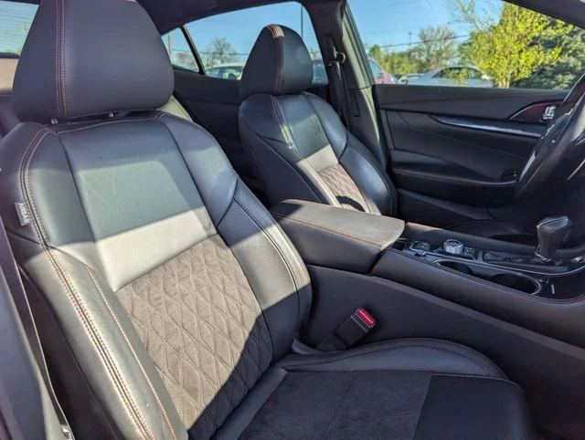 Used 2019 Orange Nissan Platinum image 24