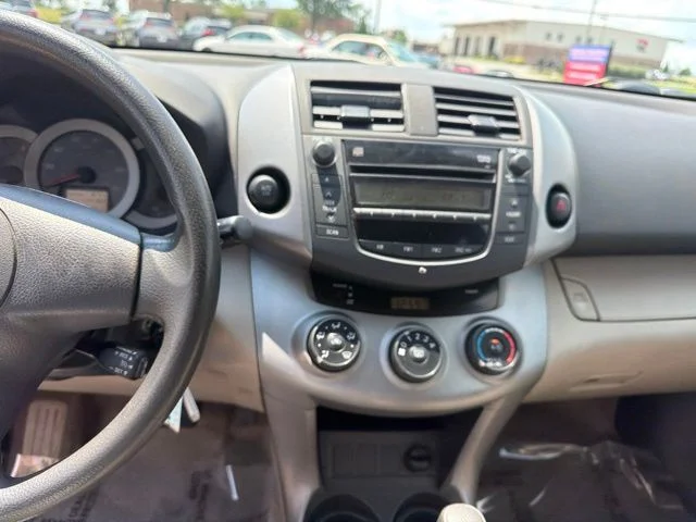 Used 2008 Black Toyota Base image 12