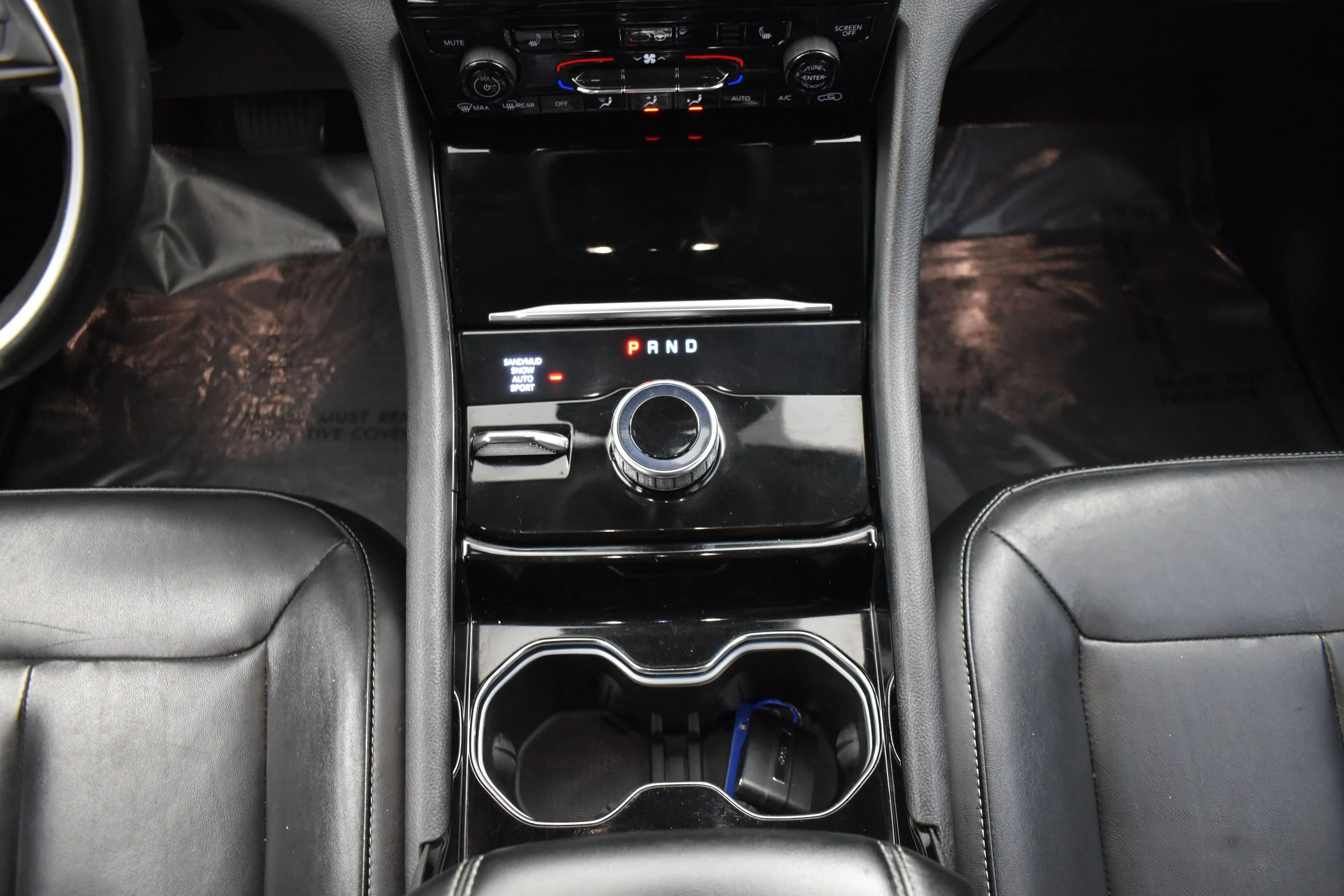 Used 2021 Diamond Black Crystal Pearlcoat Jeep Limited image 16