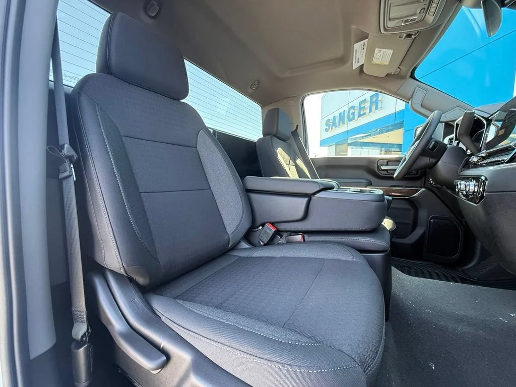 New 2026 Summit White GMC SLE DRW image 14