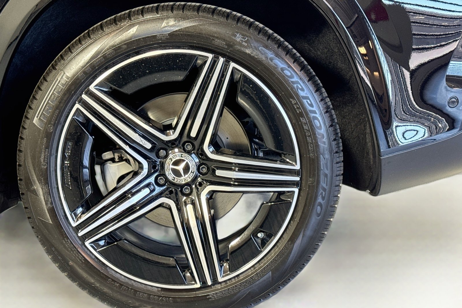 New 2027 Black Mercedes-Benz GLE 350 image 29