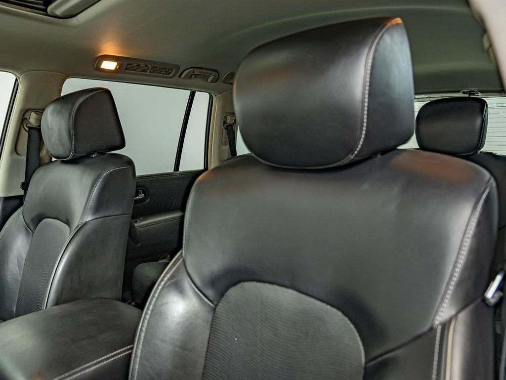 Used 2017 Black Obsidian INFINITI  image 35