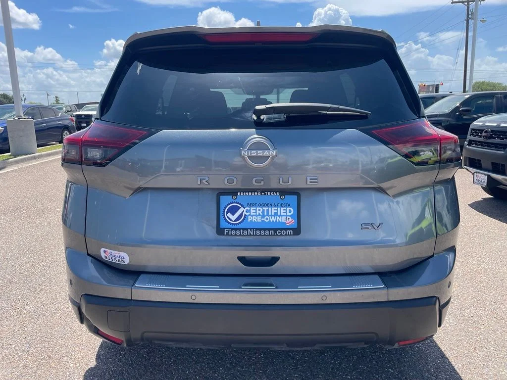 Used 2024 Gray Nissan SV image 6