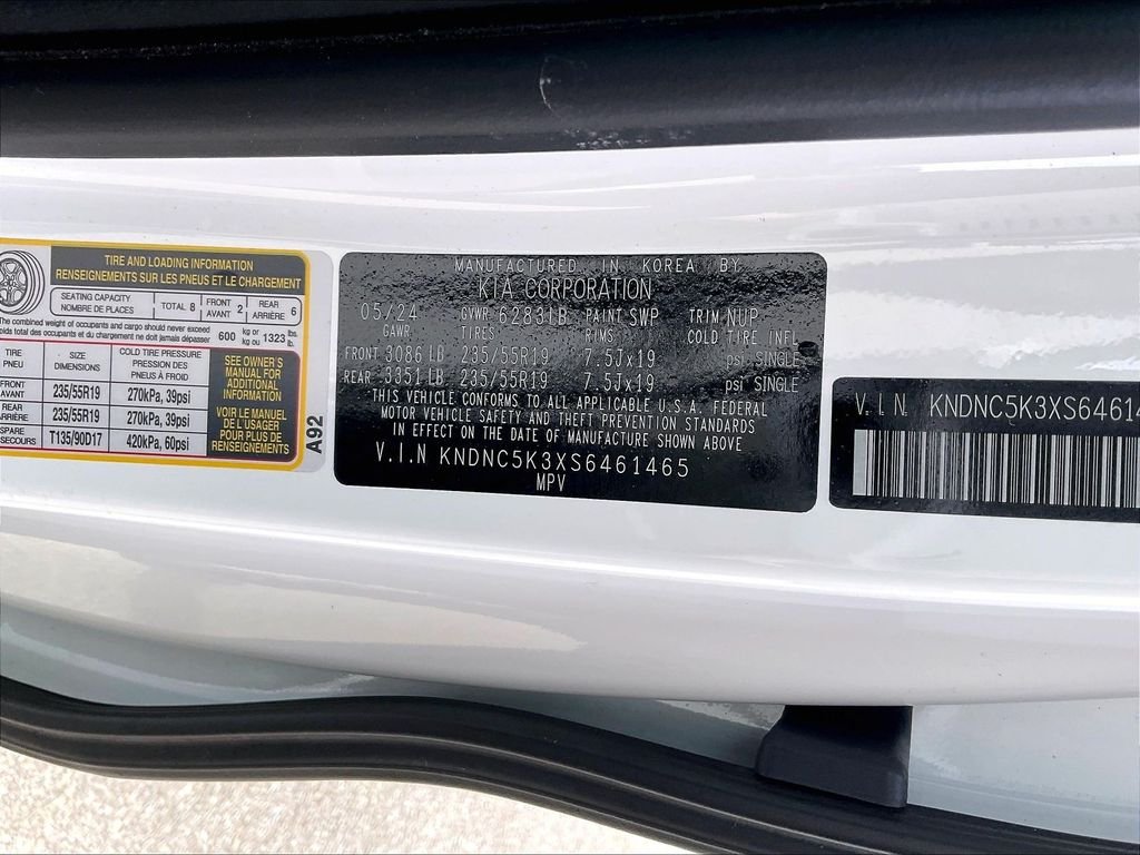 Used 2025 Snow White Pearl Kia EX image 31